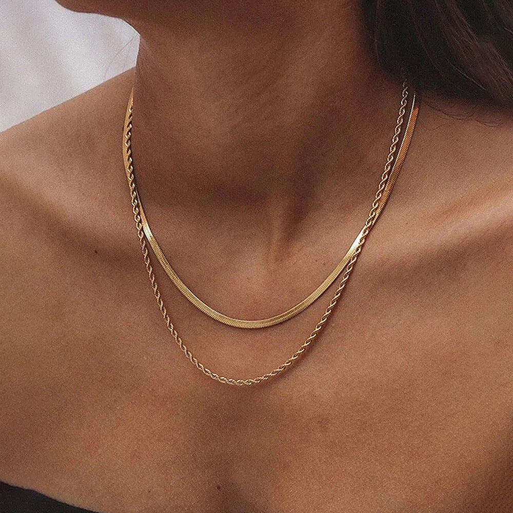 Retro Twist Necklace