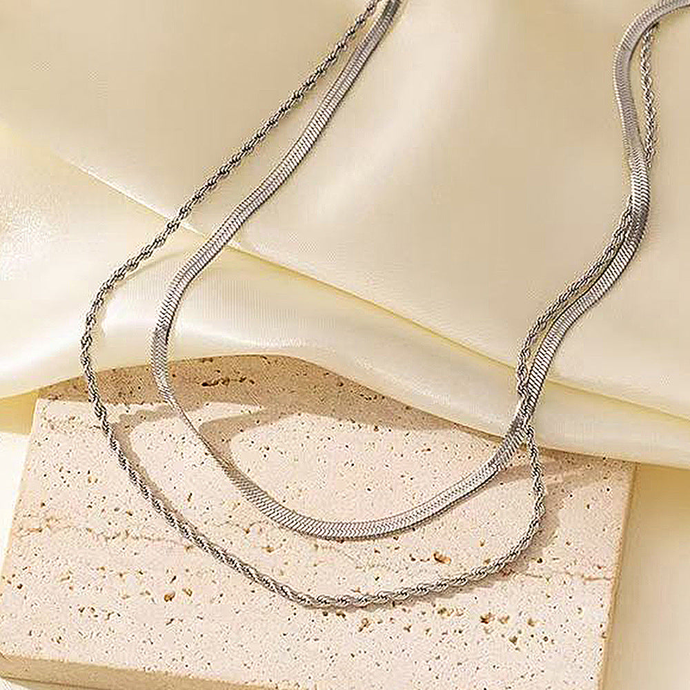 Retro Twist Necklace