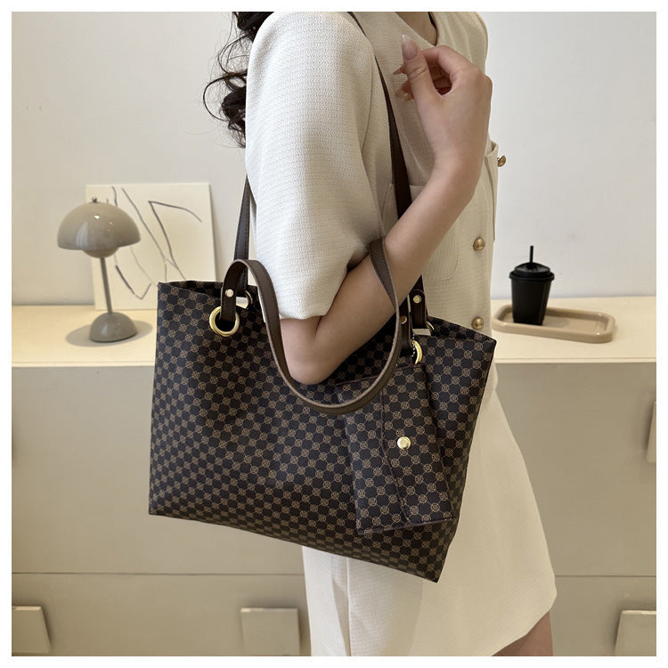Large Capacity Retro Printed Shoulder Bag