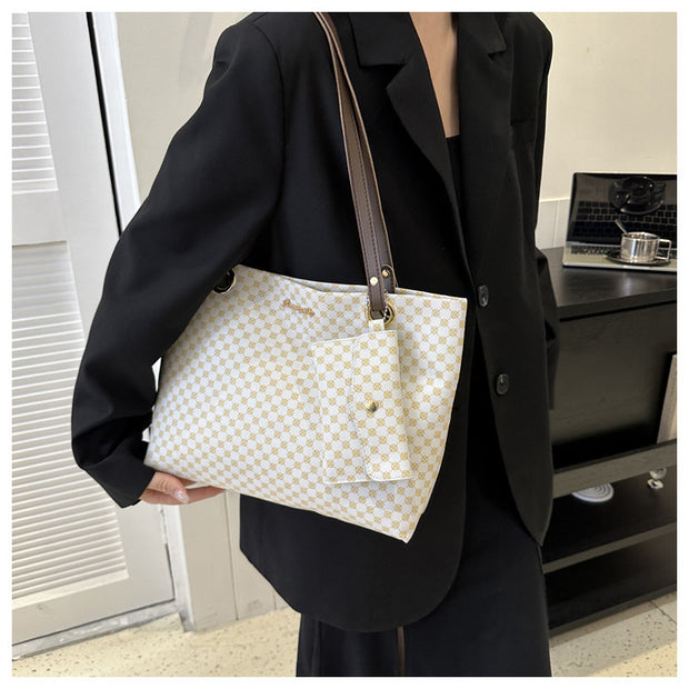 Large Capacity Retro Printed Shoulder Bag